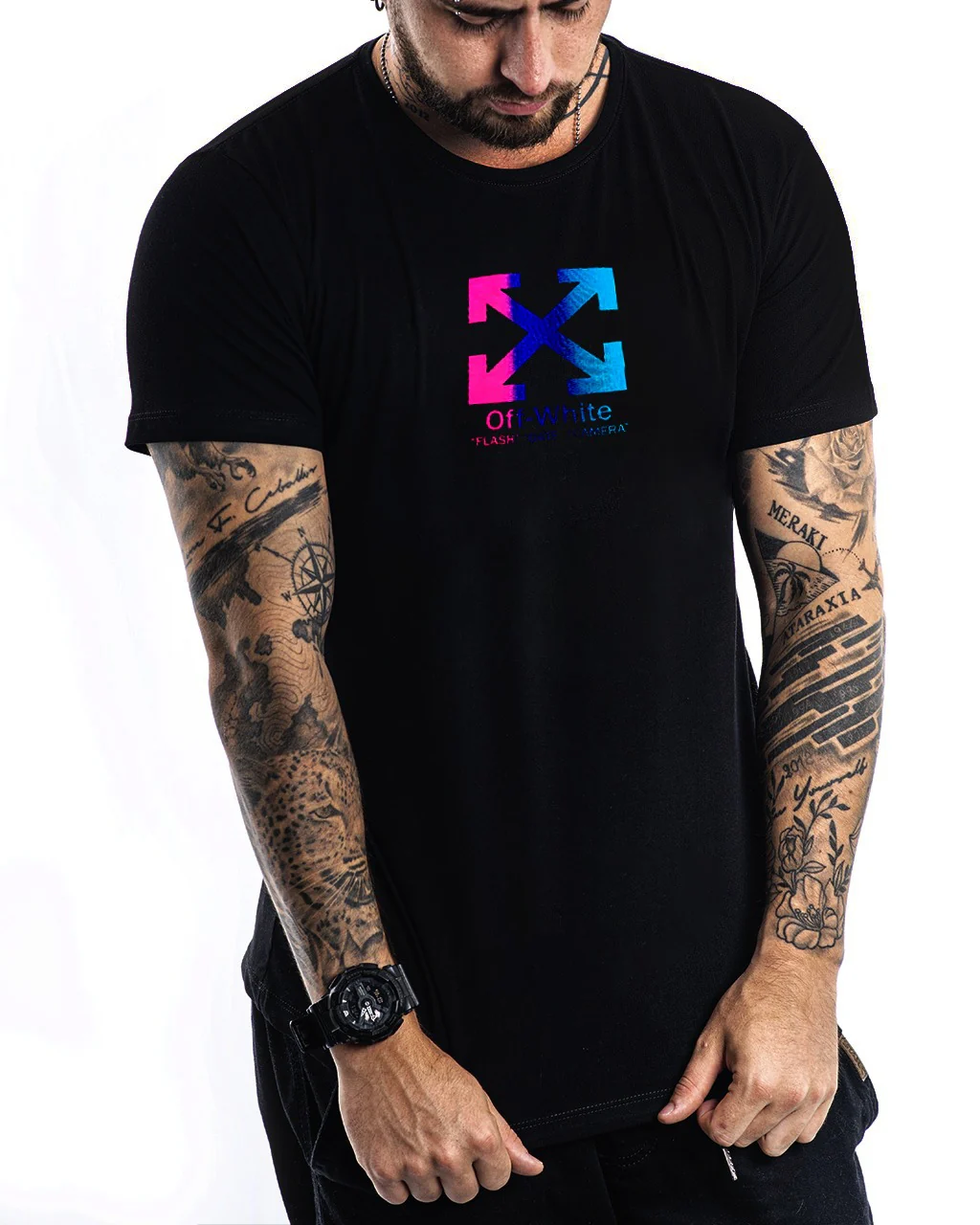 Camiseta negra difuminado off