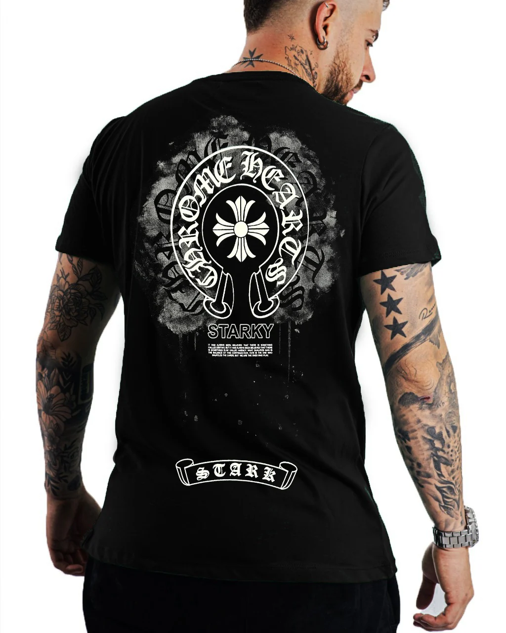 Camiseta negra cruz