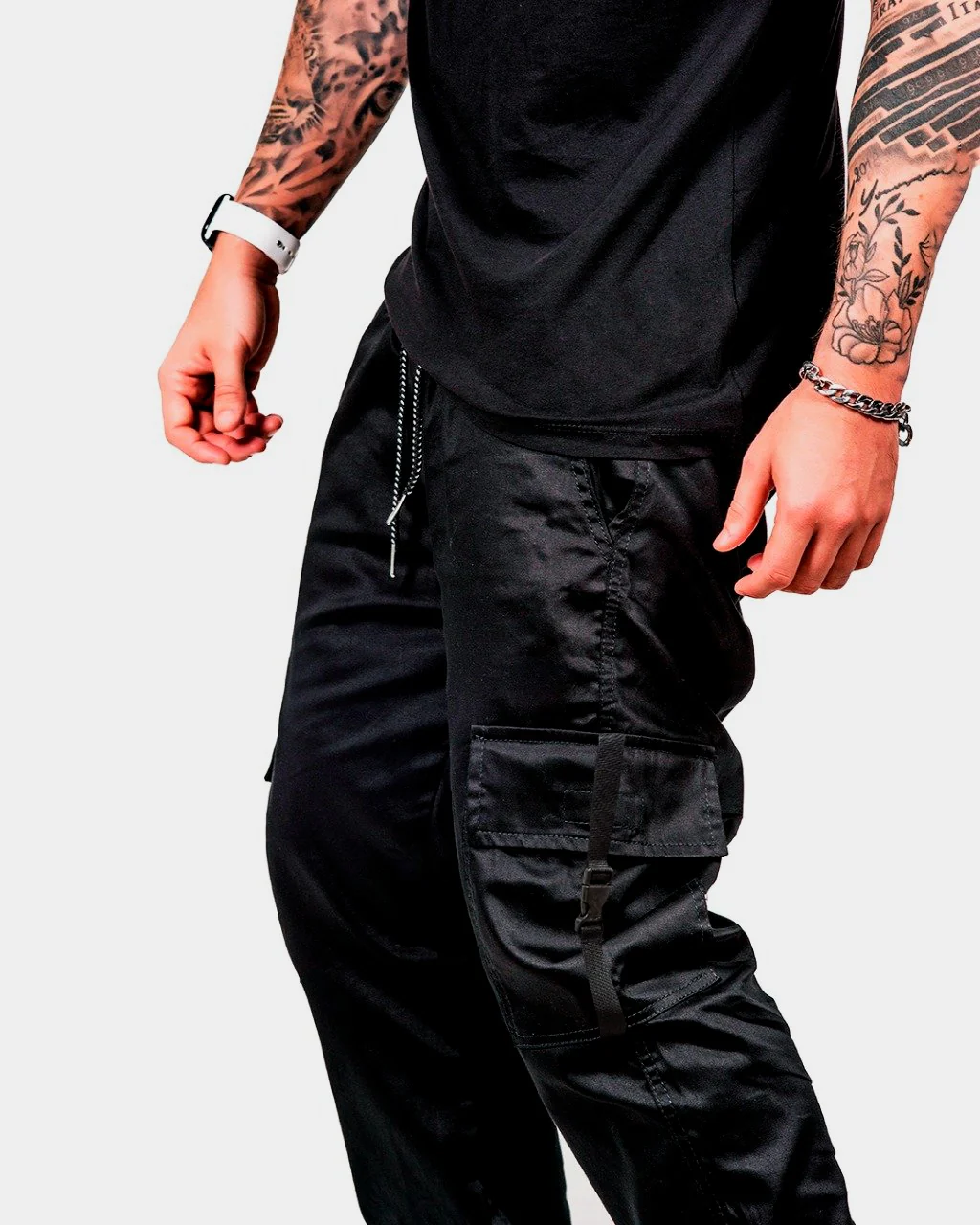 Jogger Negro Cargo Clip Clap - Image 2