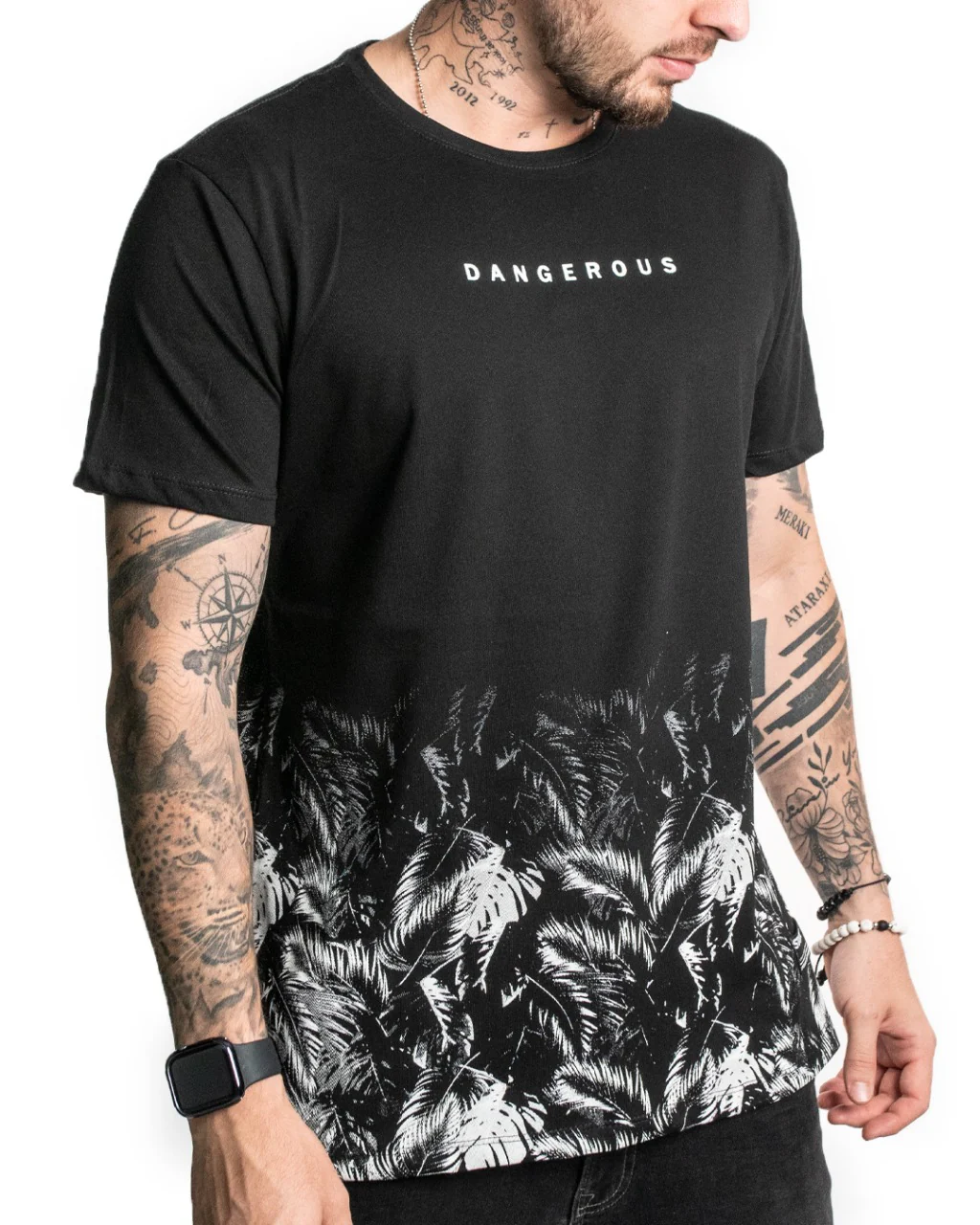 Camiseta Negra Dangerous