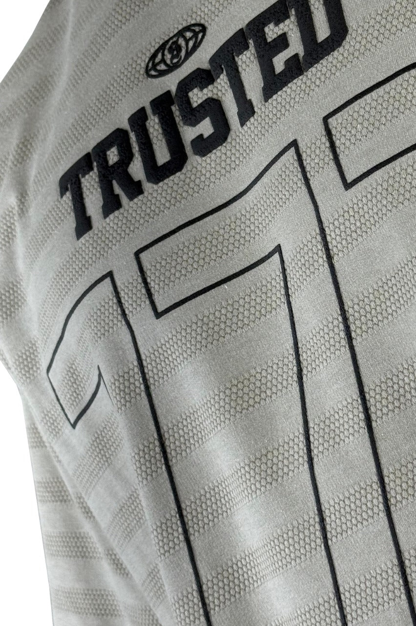 Over Trusted 777 Texturizada - Image 2