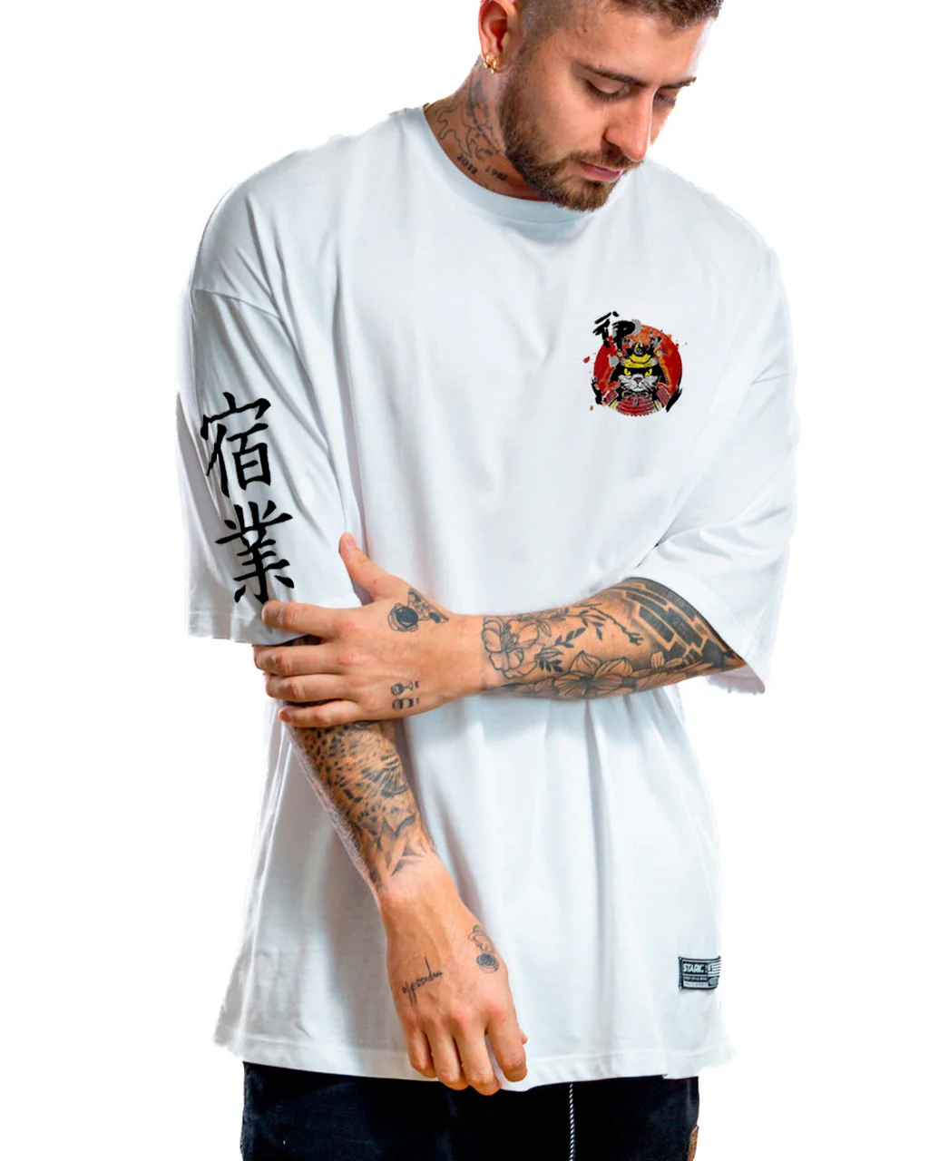 Oversize Blanca Samurai Cat - Image 2
