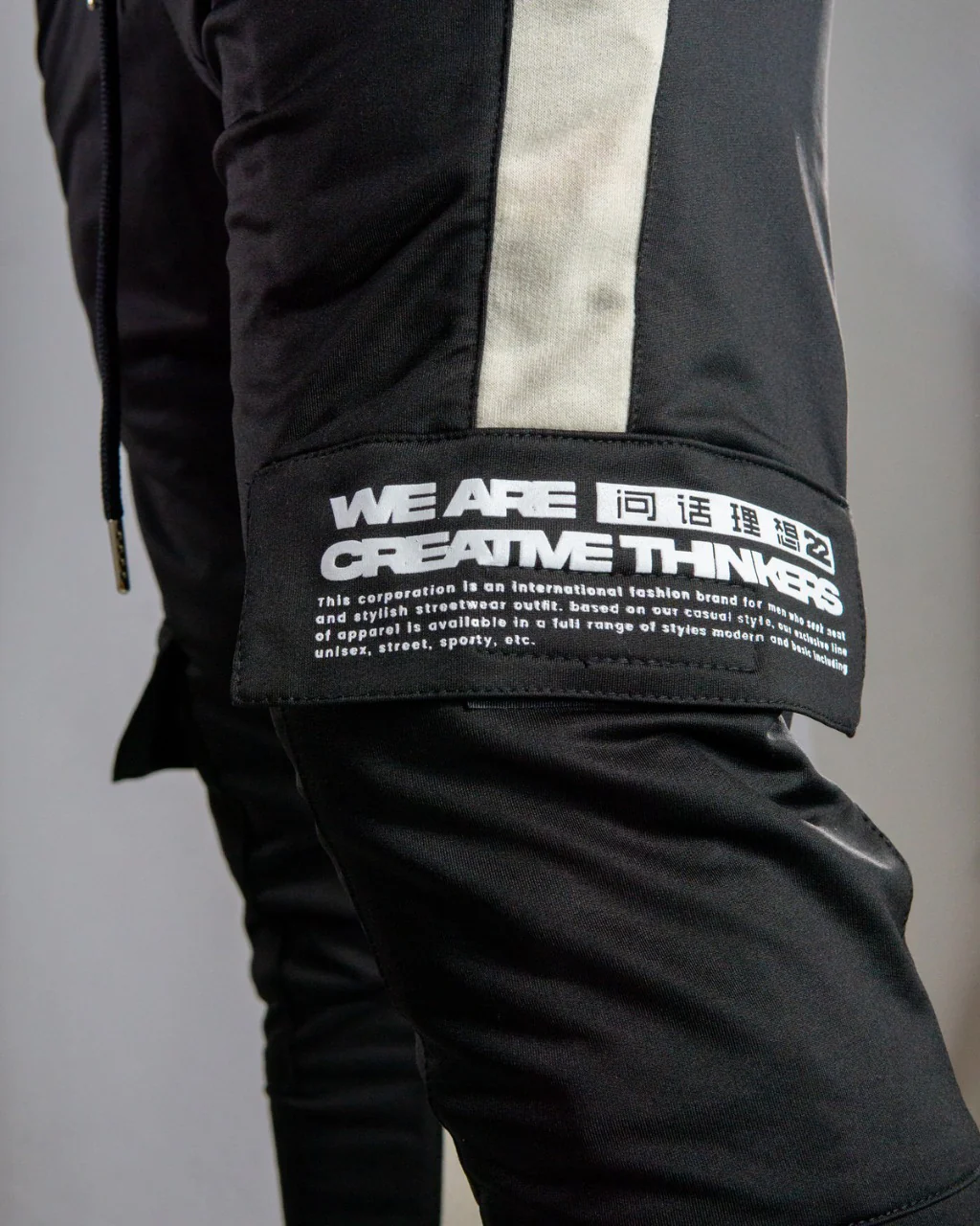Jogger Negro cortes StK - Image 2